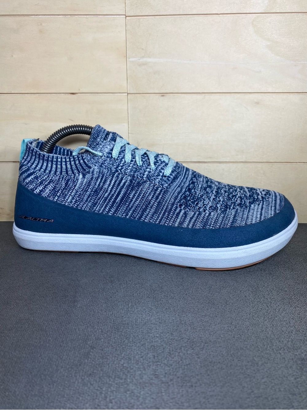 Altra Vali Knit Blue Whte Women's Size 9 Running Shoes Sneakers